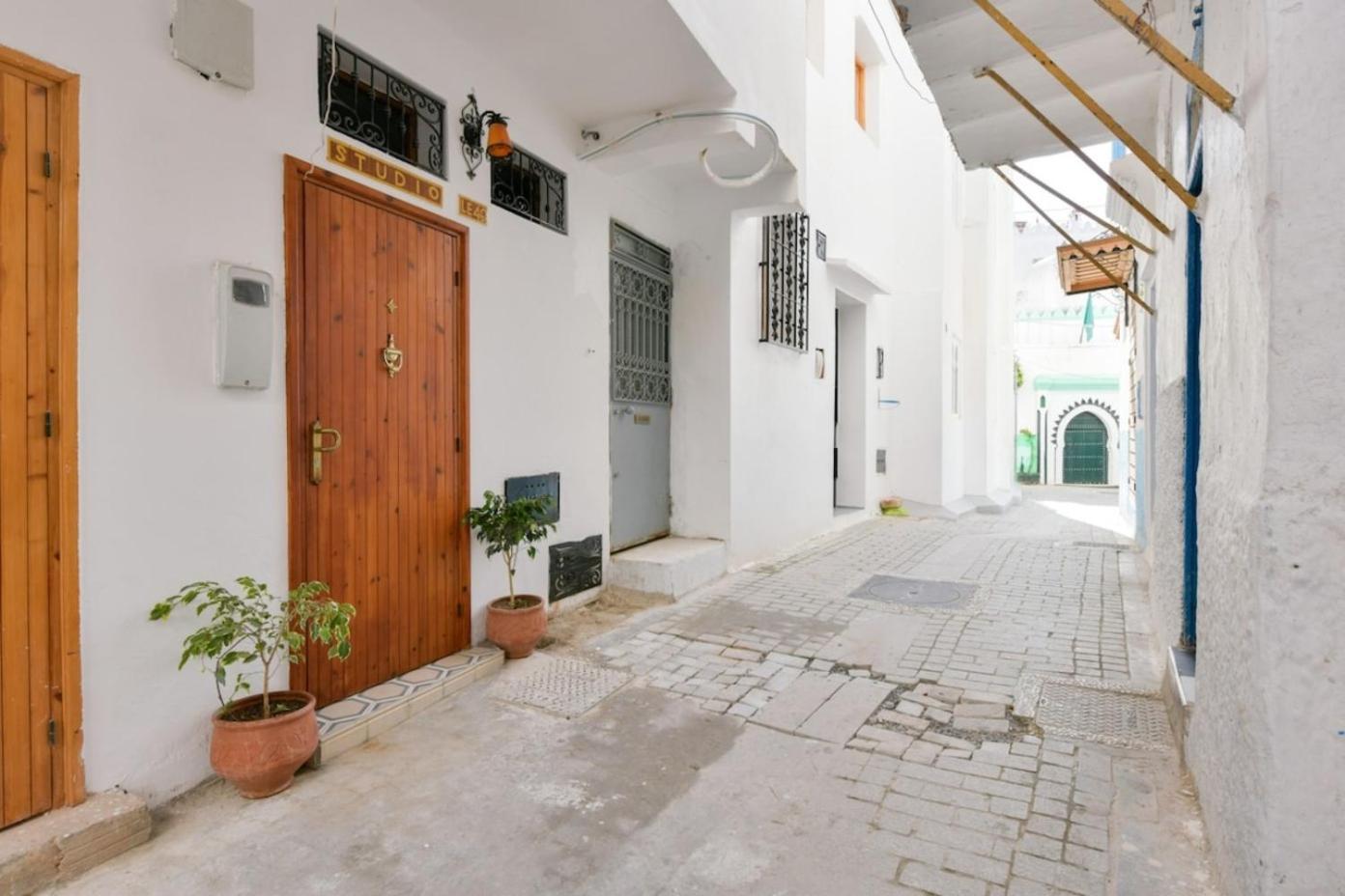 Le Studio 46 Tangier Bagian luar foto